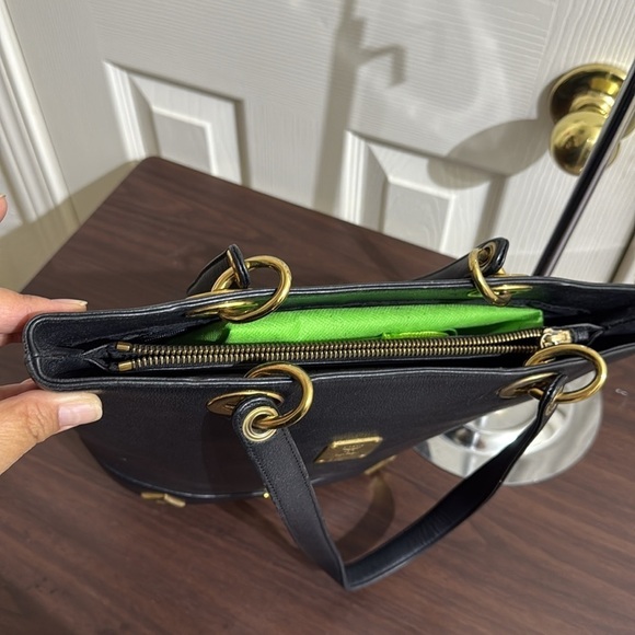 MCM Shouder Bag in leather - Picture 7 of 10